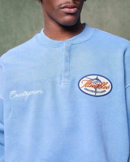 ILLICIT BLOC LAKES CREST IRONWEAVE CREWNECK - POWDER BLUE